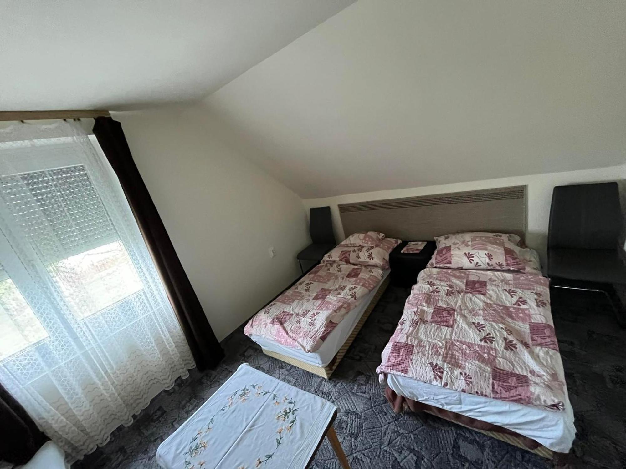 Talabér Vendégház Vonyarcvashegy Exterior foto